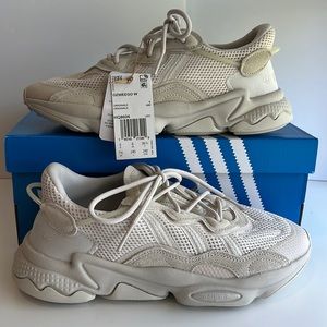 NWT Adidas Ozweego Sneakers 7.5 - Aluminum